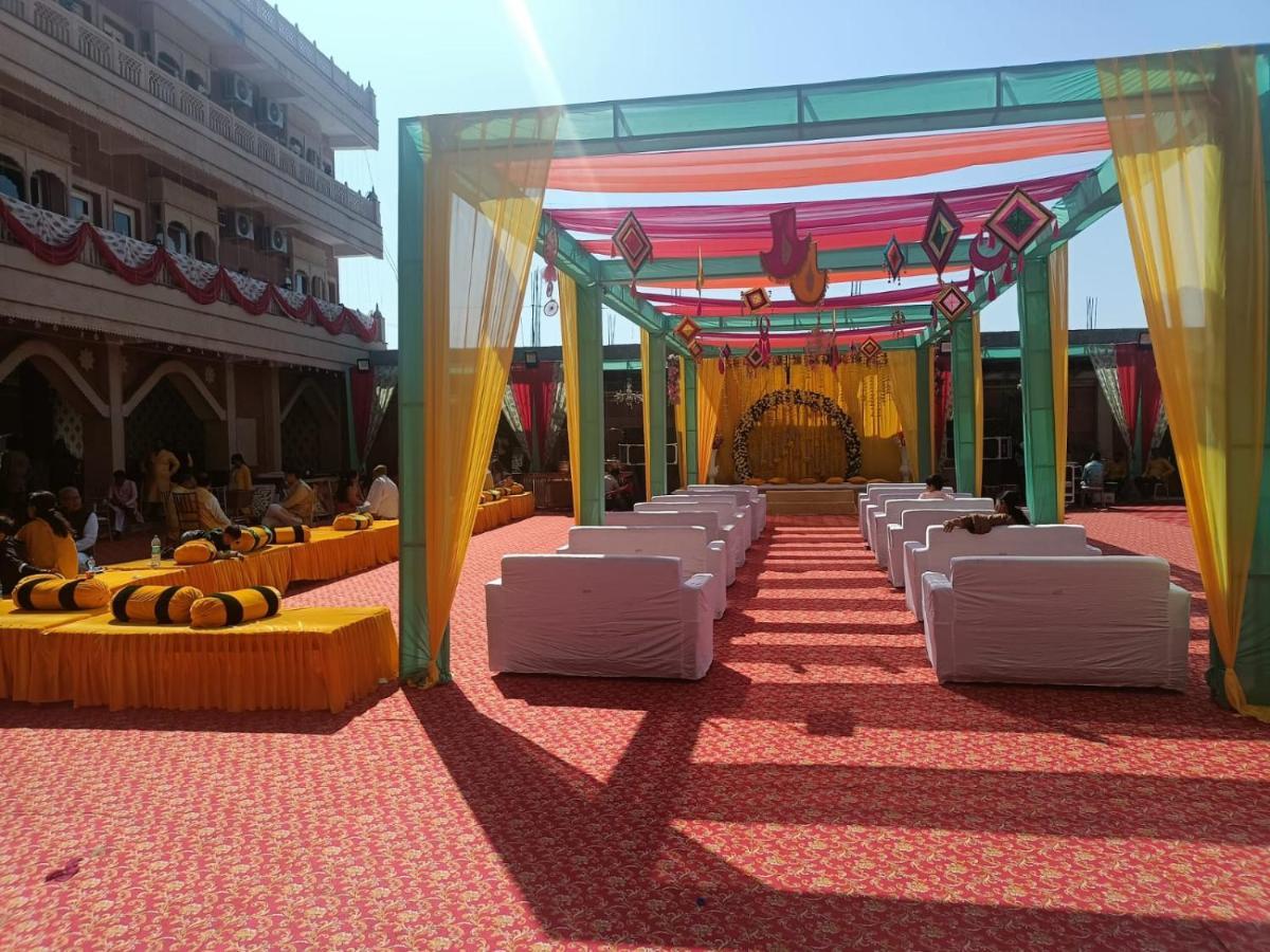 Hotel Rajwada Palace Orchha Exterior foto